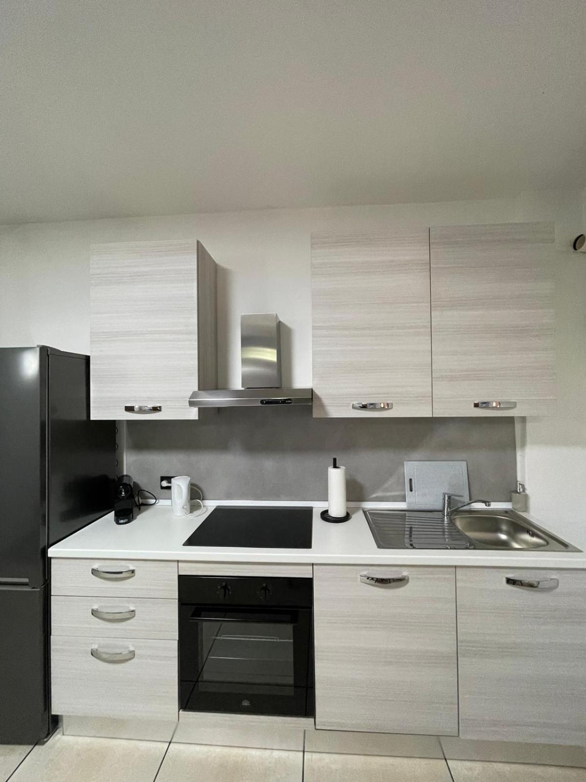 Marconi City Centre Desenzano del Garda Extérieur photo