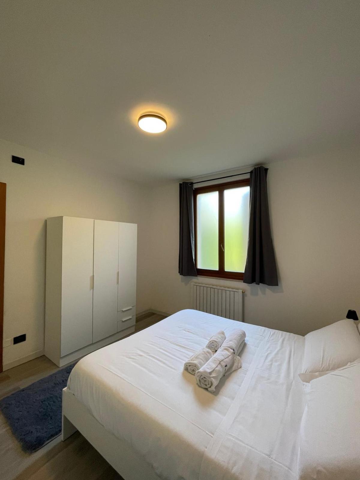 Marconi City Centre Desenzano del Garda Extérieur photo